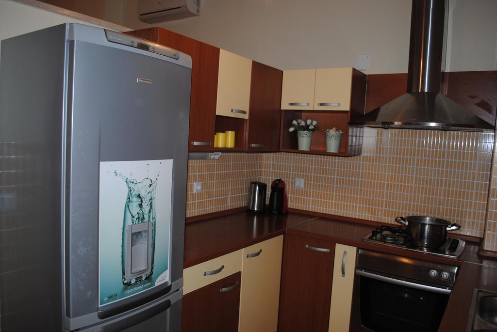 Mime Apartment *